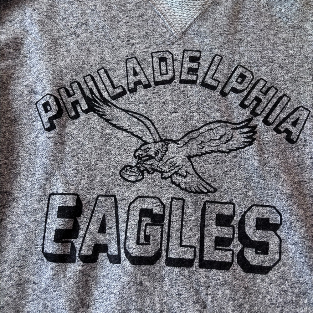 Junk Food Clothing Gray Philadelphia Eagles Crewneck Sweater - Picture 2 of 3